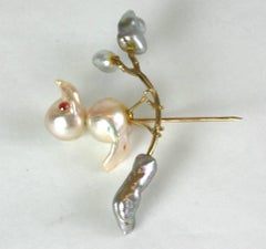 Biwa Pearl Birdie Stickpin Brooch