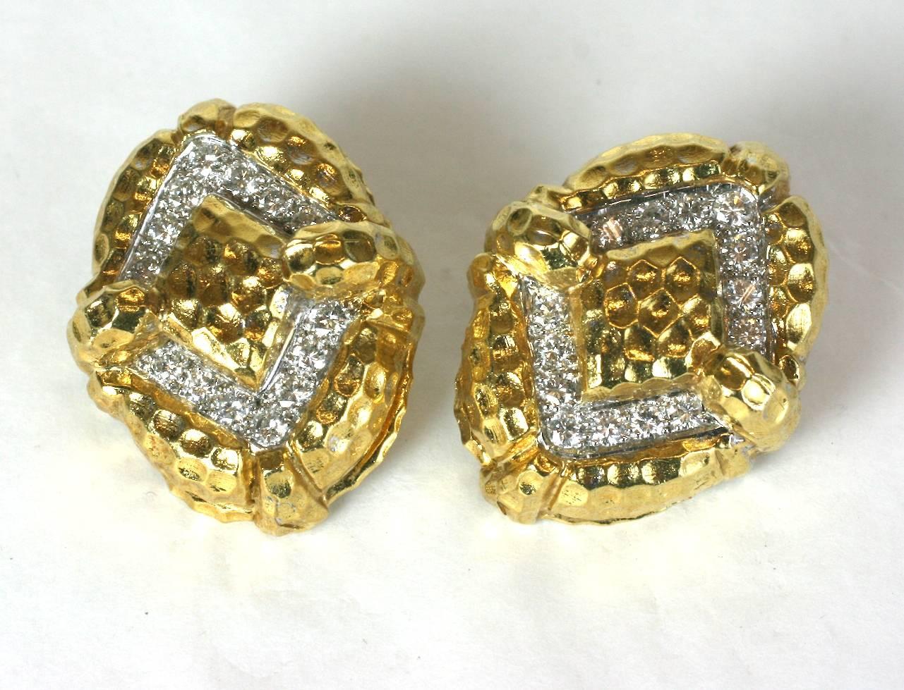Hammered Gold and Diamond Earrings In Excellent Condition For Sale In New York, NY