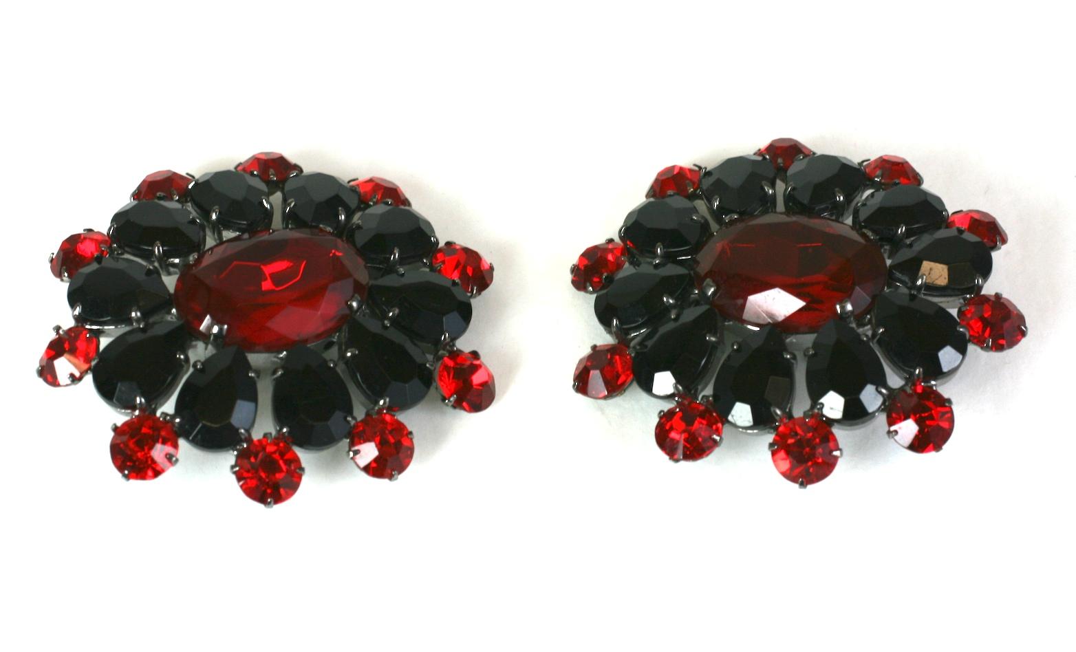 Oversized Jet and Ruby Italian Earclips In Excellent Condition In New York, NY
