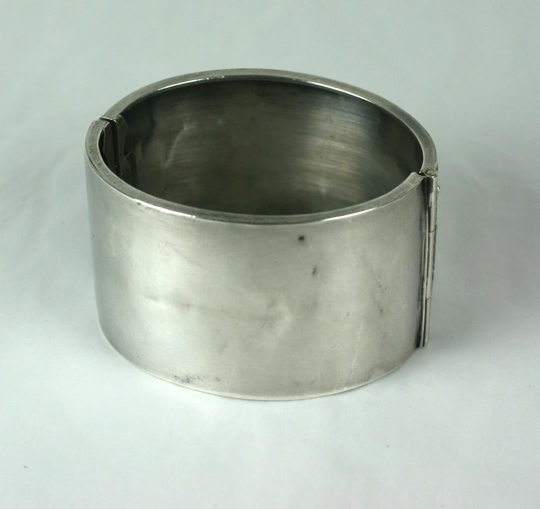 Victorian English Aesthetic Cuff In Good Condition For Sale In New York, NY