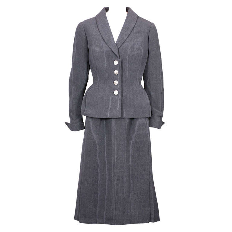 Charles James Costume de soirée en maille ardoise