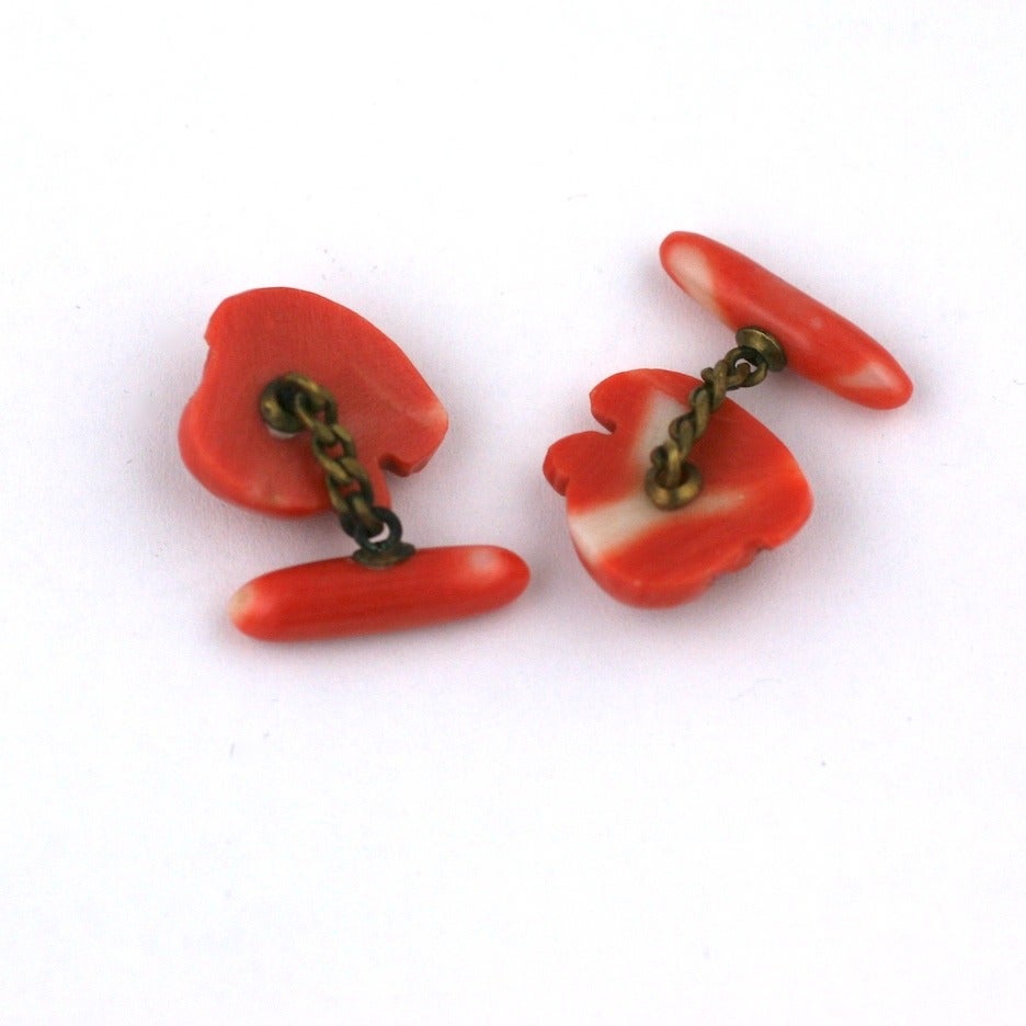 Carved Coral Asian Cufflinks In Excellent Condition For Sale In New York, NY