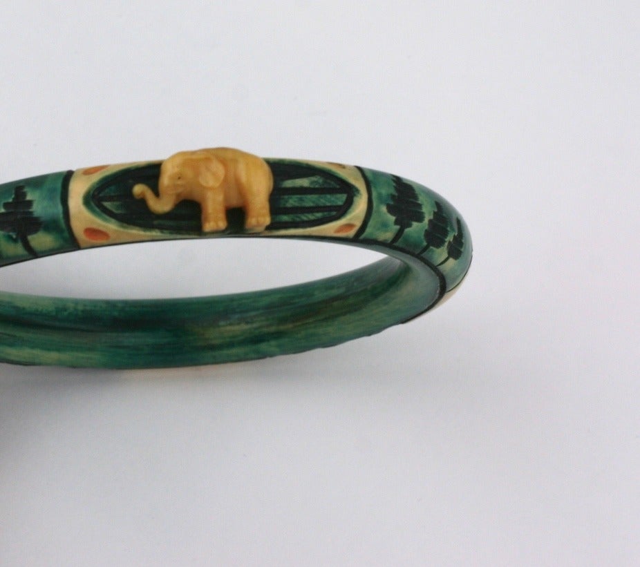 French Art Deco Elephant Bangle Bracelet In Excellent Condition In New York, NY