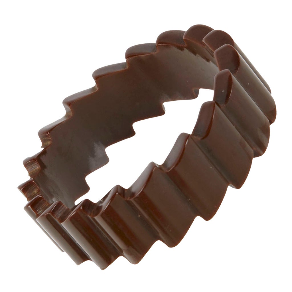 brown bakelite zig zag bangle for sale at 1stdibs brown bakelite zig zag bangle for sale at 1stdibs