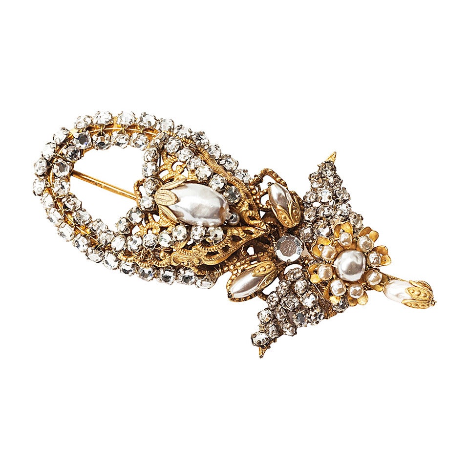 Miriam Haskell Broche en fausses perles et cristals