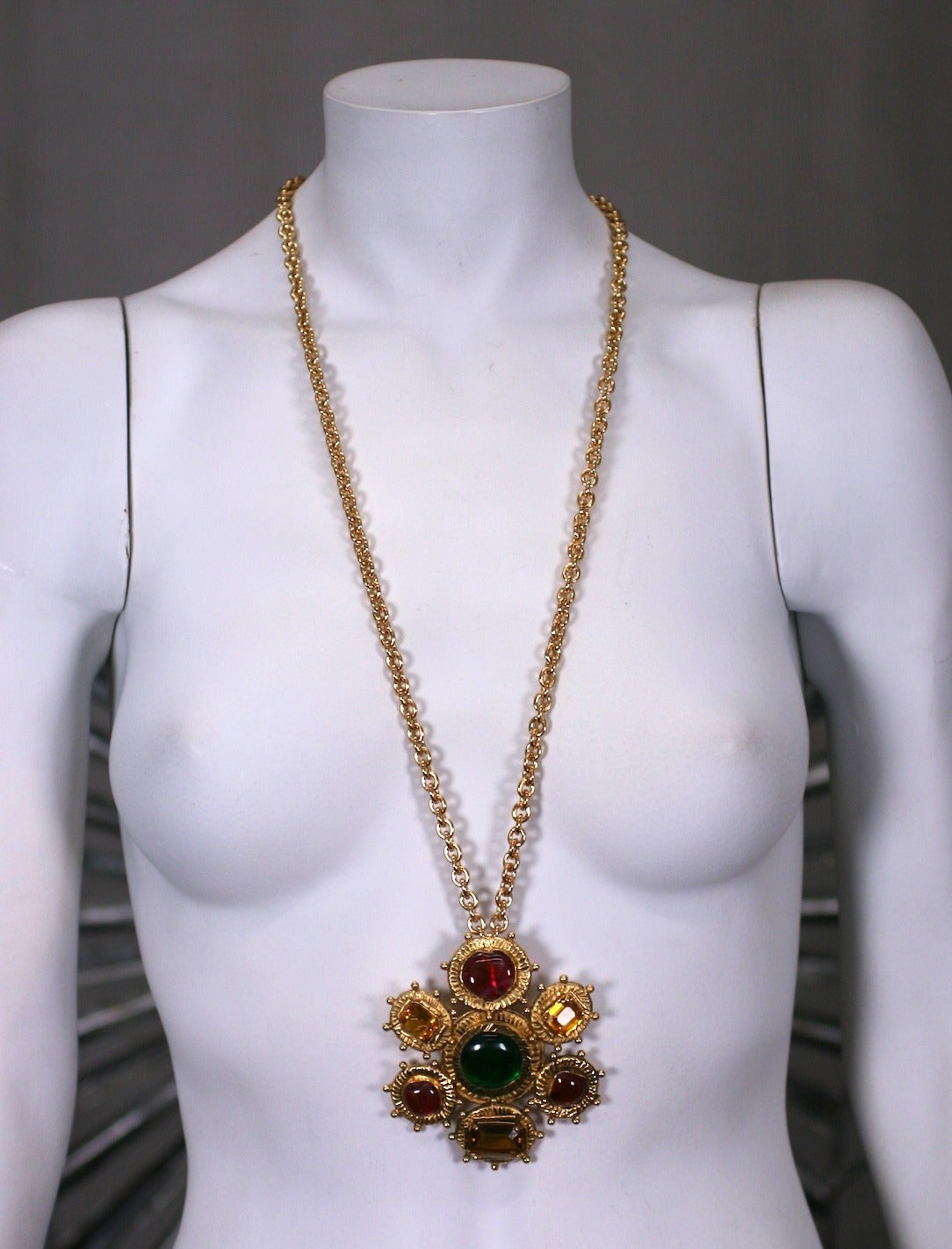 prendedor chanel