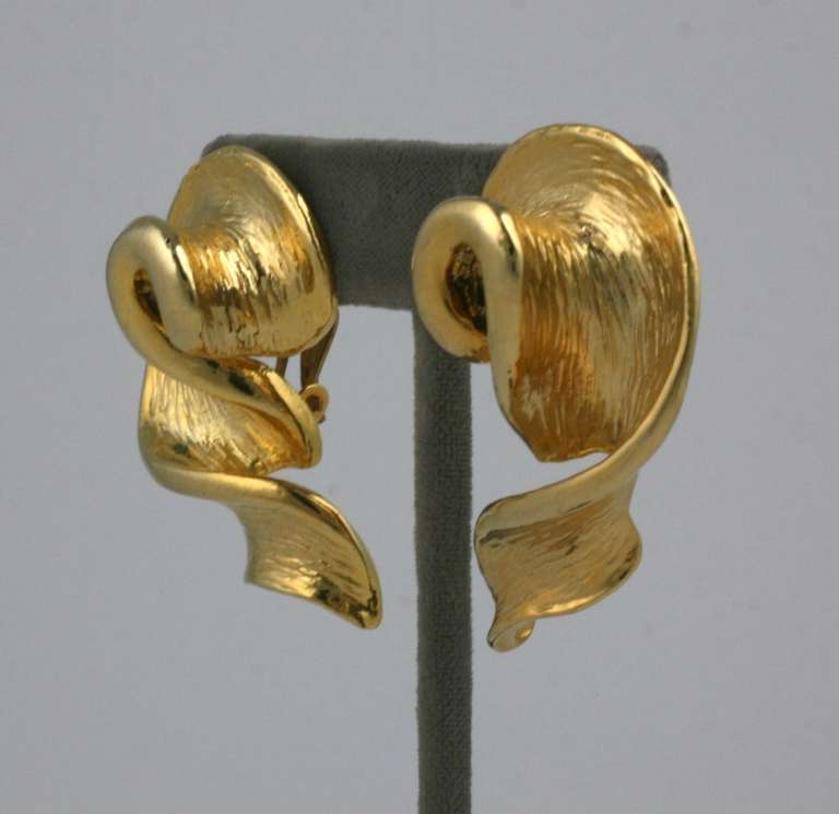 Modernist Gold Twist Earclips For Sale at 1stDibs