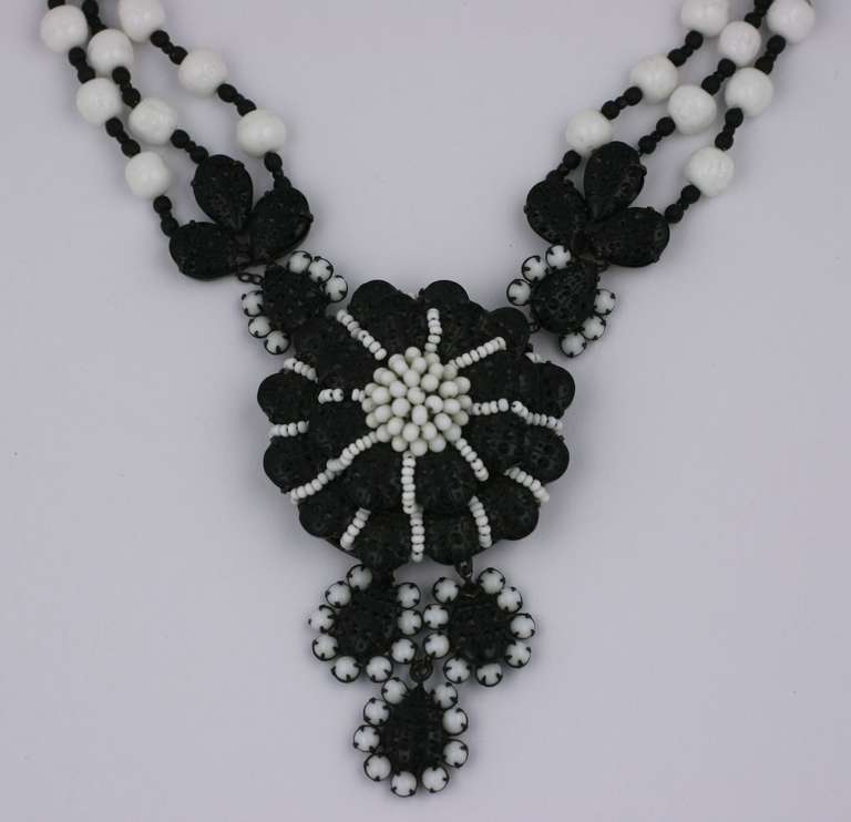 Wonderful and large Miriam Haskell Summer black and white flower necklace of unusual Czech glass textured lace beads. 1940's USA.
Length, 16.5 