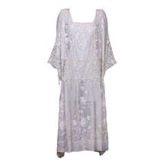 Besticktes Kleid aus Batist und Filet aus den 1920er Jahren