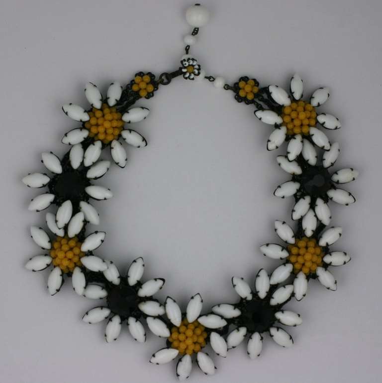 Women's Miriam Haskell Marguerite Flower Necklace For Sale