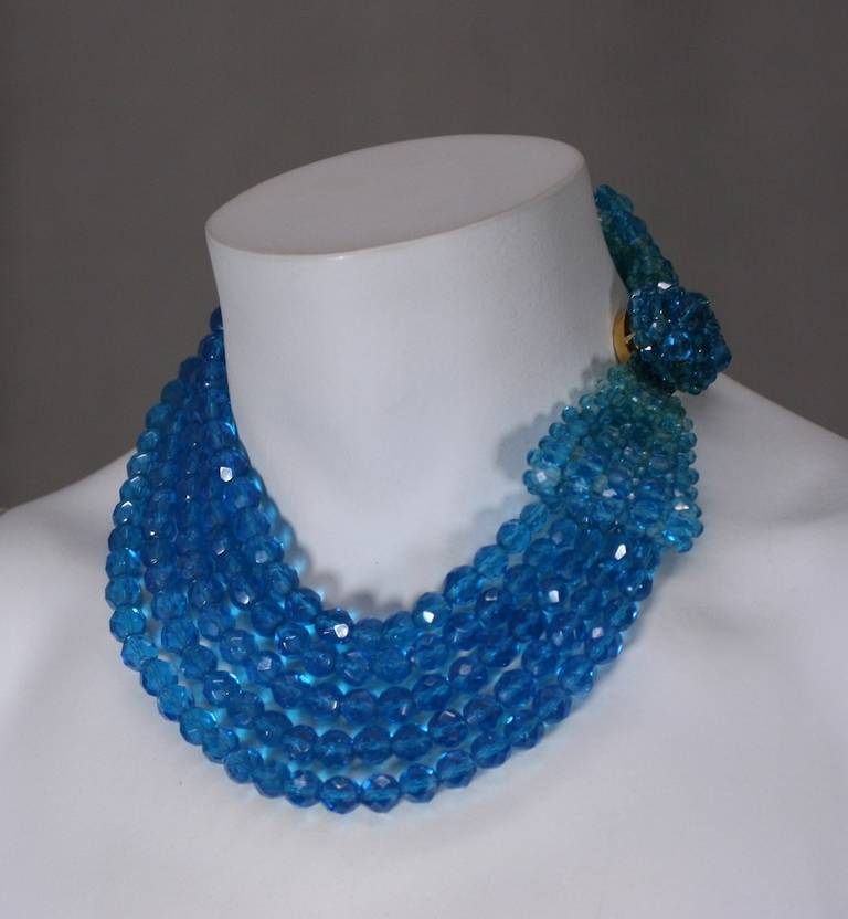 Coppola e Toppo turquoise ombre crystal graduated bead necklace with large woven bow motif. The bow is woven on top of the snap clasp closure. Striking in scale and color. Can be worn in many configurations. Italy 1950's.
14.5 shortest length, 19