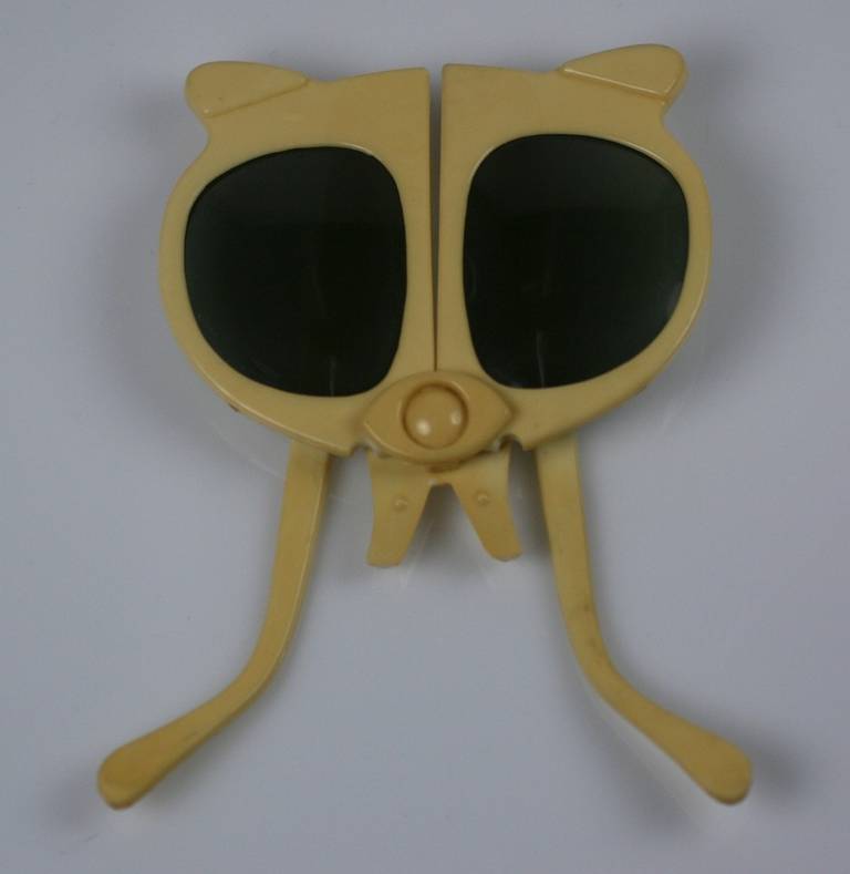 Celluloid-Sonnenbrille mit Klappverschluss, 1950er Jahre im Zustand „Hervorragend“ im Angebot in New York, NY