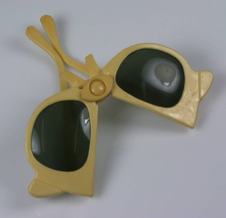 Celluloid-Sonnenbrille mit Klappverschluss, 1950er Jahre Damen im Angebot