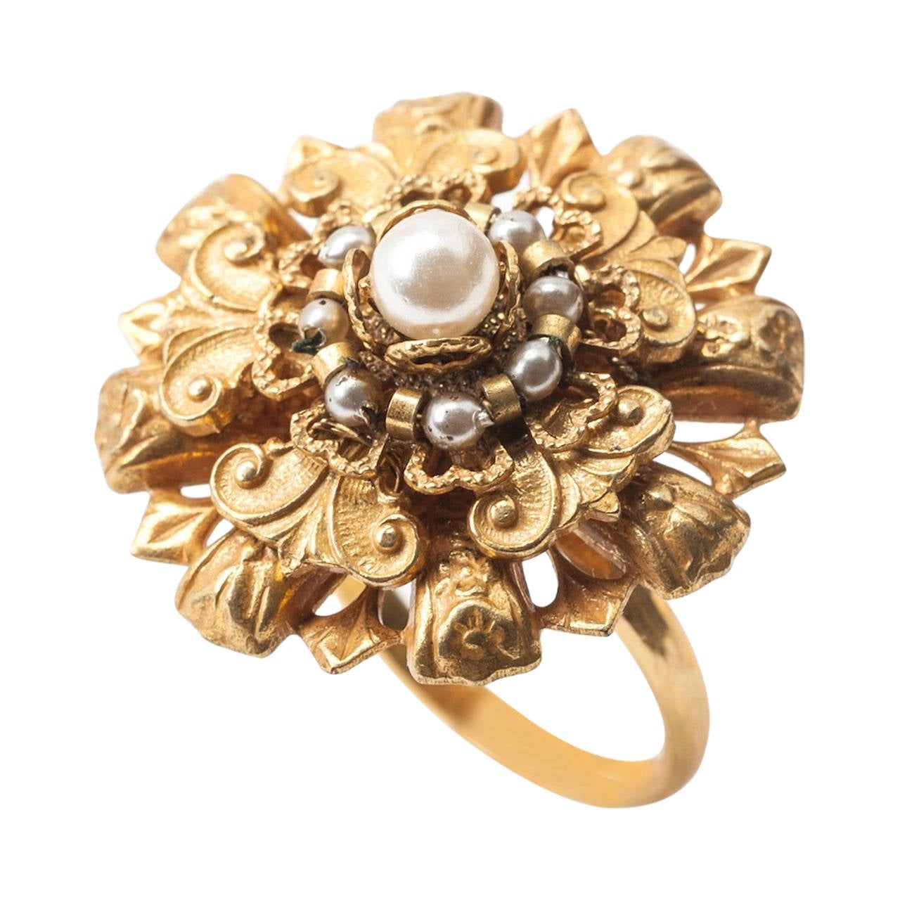 Miriam Haskell Gilt Flowerhead Ring For Sale