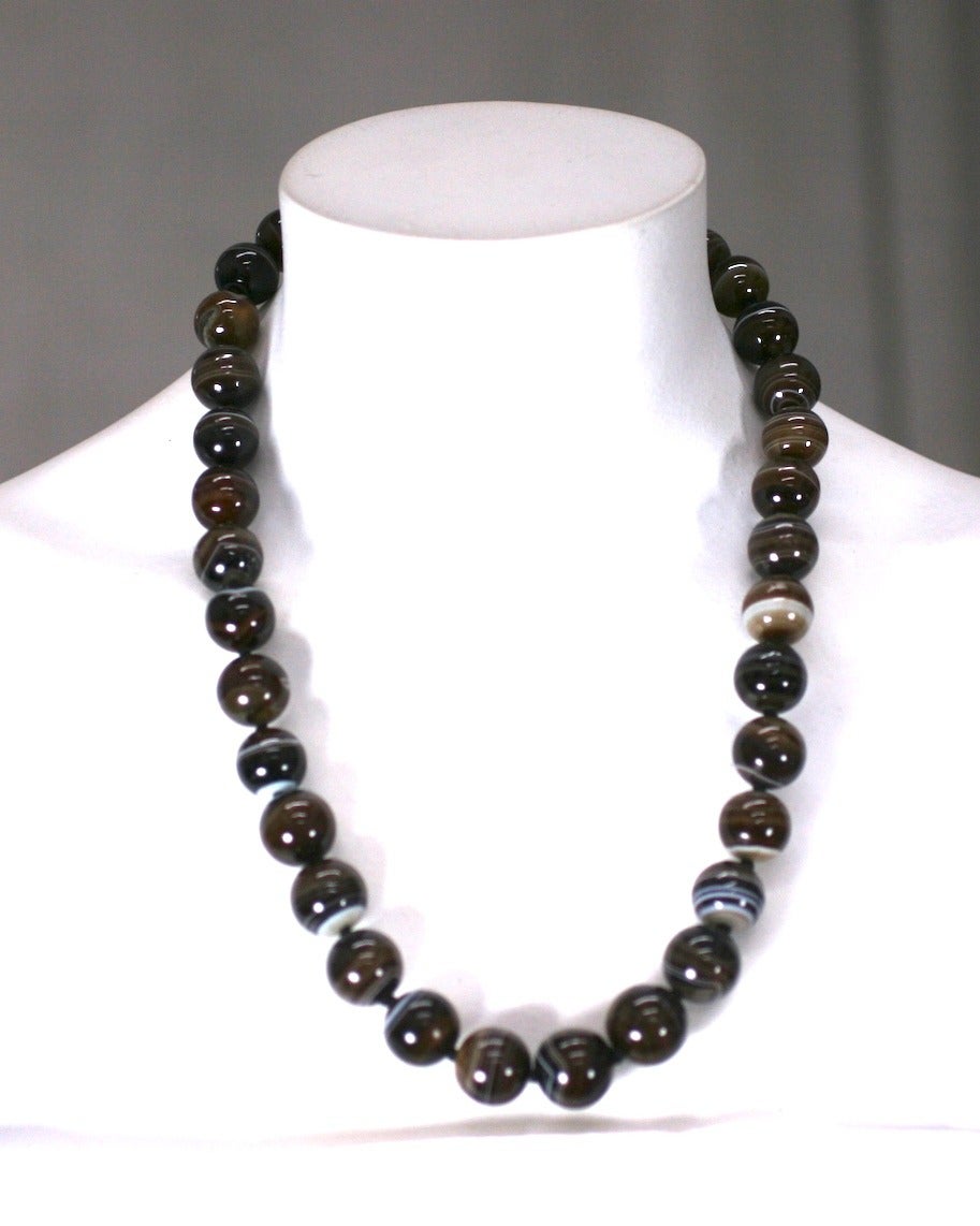 Viktorianische Achat-Perlen mit Bändern im Zustand „Hervorragend“ im Angebot in New York, NY