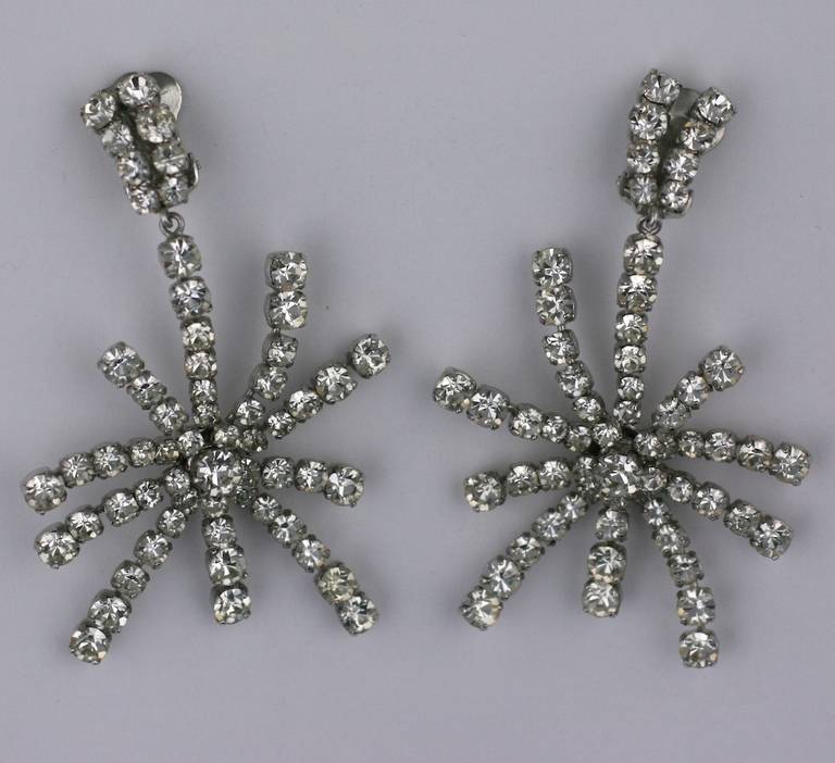 Elegant Pave Starburst Earrings In Excellent Condition For Sale In New York, NY