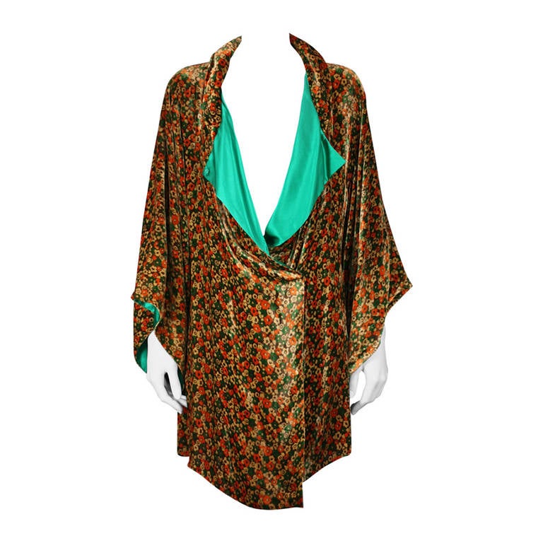 1930's Silk Velvet Kimono Jacket For Sale