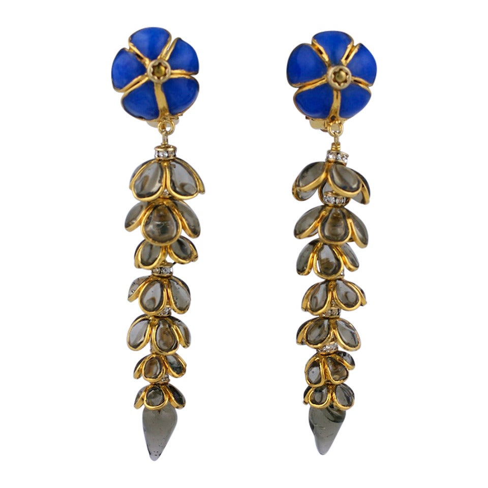 MWLC Poured Glass Bell Flower Earrings For Sale at 1stDibs