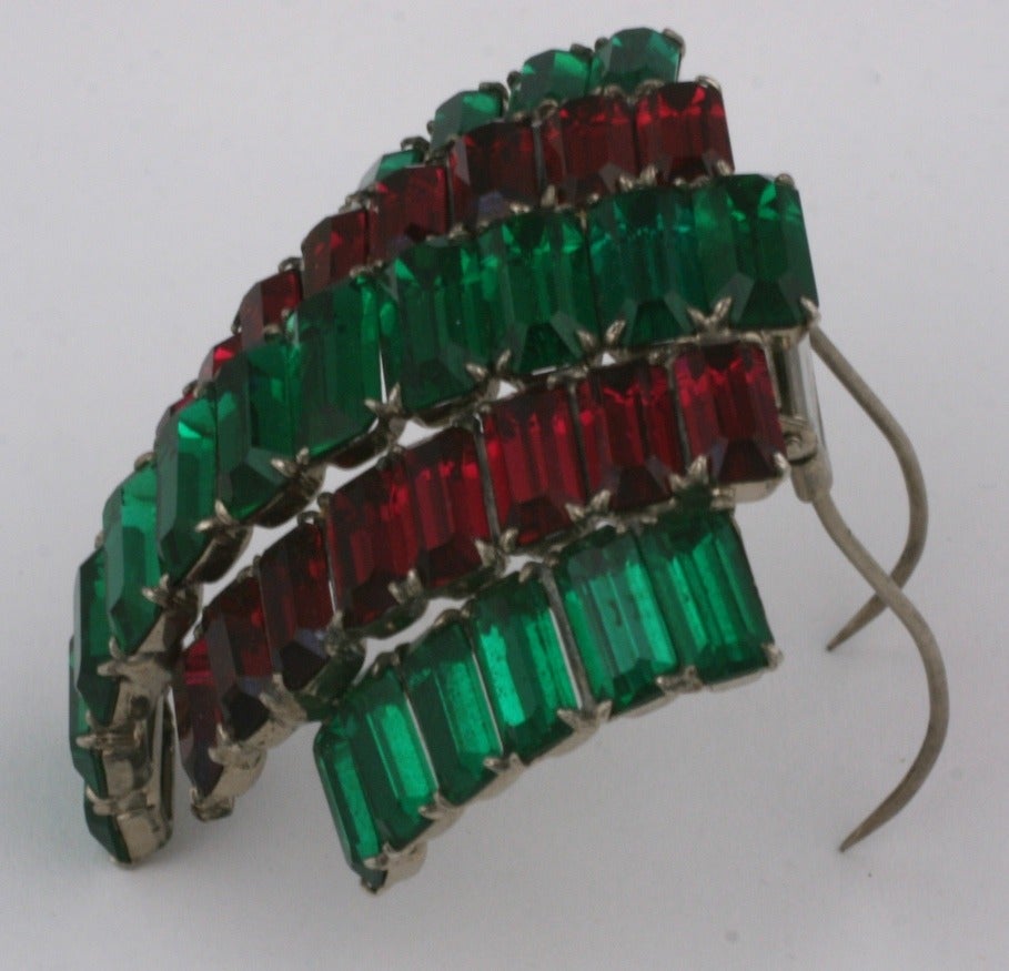 Ruby and Emerald Baguette French Clip Brooch In Excellent Condition For Sale In New York, NY