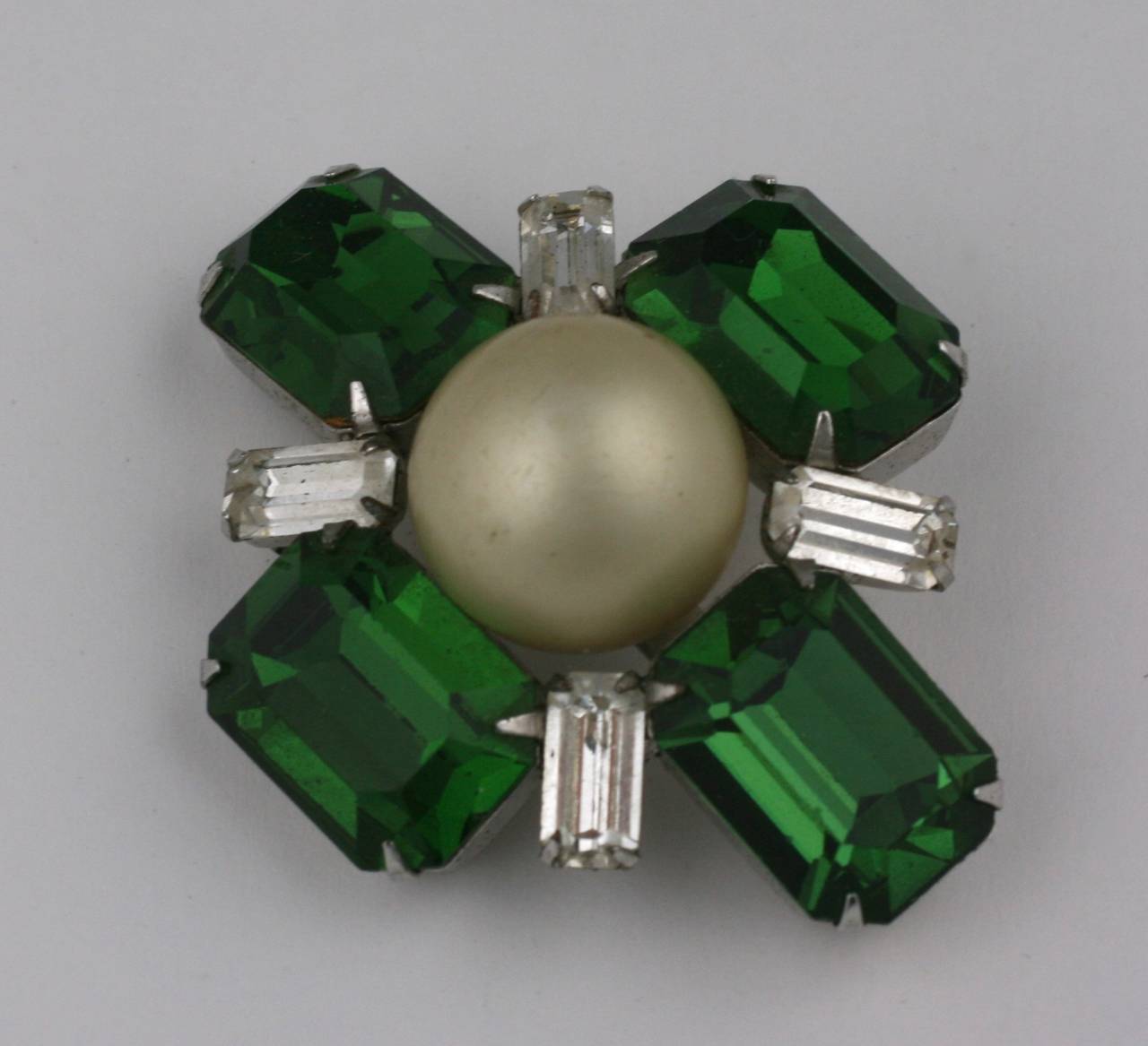 Arnold Scassi Kreuzbrosche