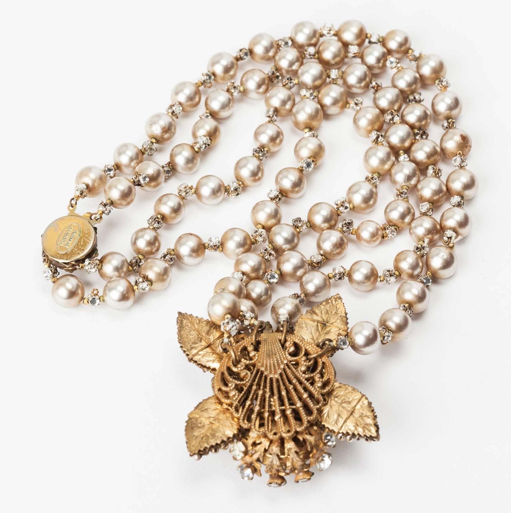 Collana di perle elaborate a doppio filo Miriam Haskell in vendita 1