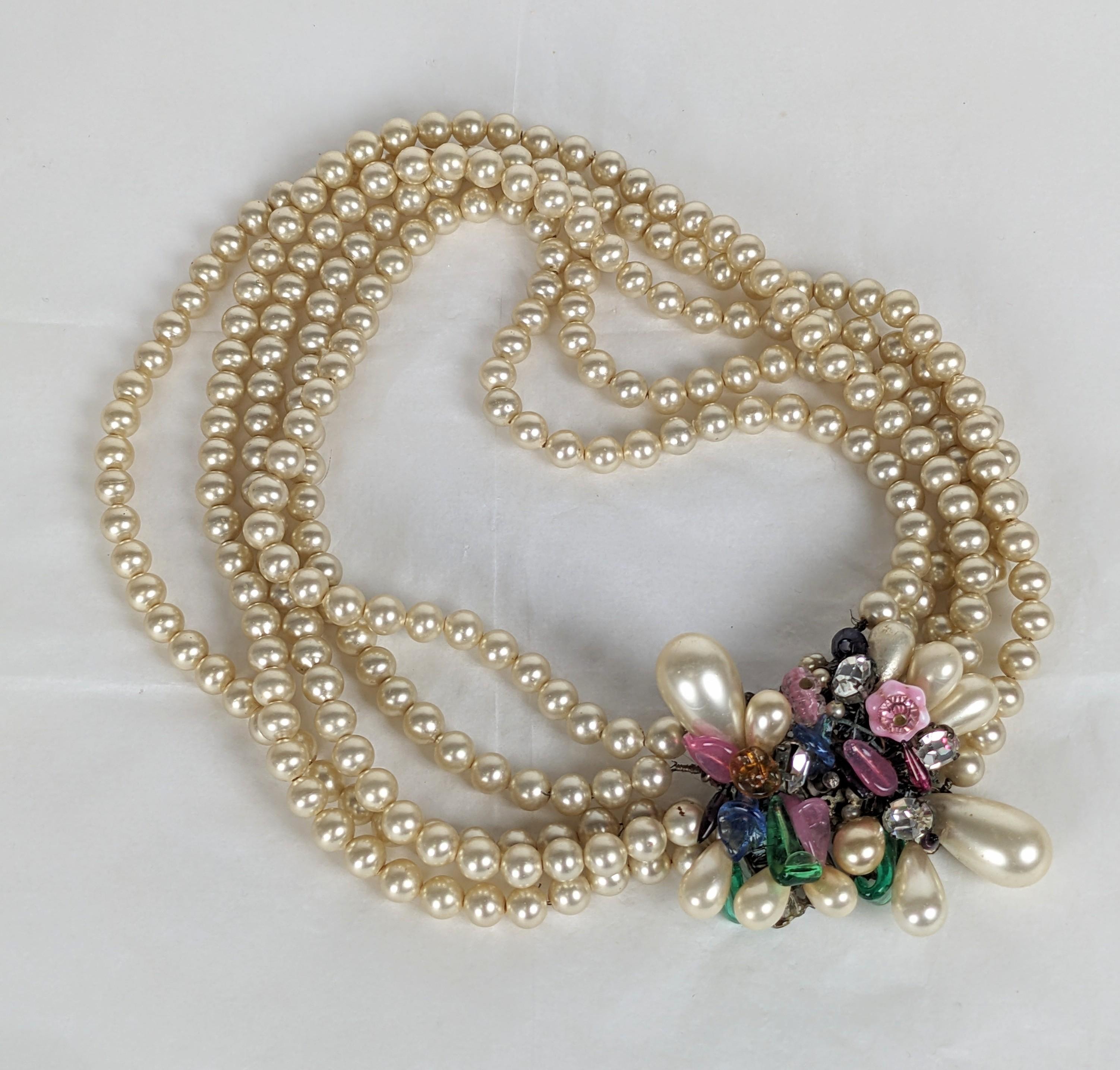 Artigiano Collana elaborata di perle di vetro Louis Rousselet Gripoix in vendita