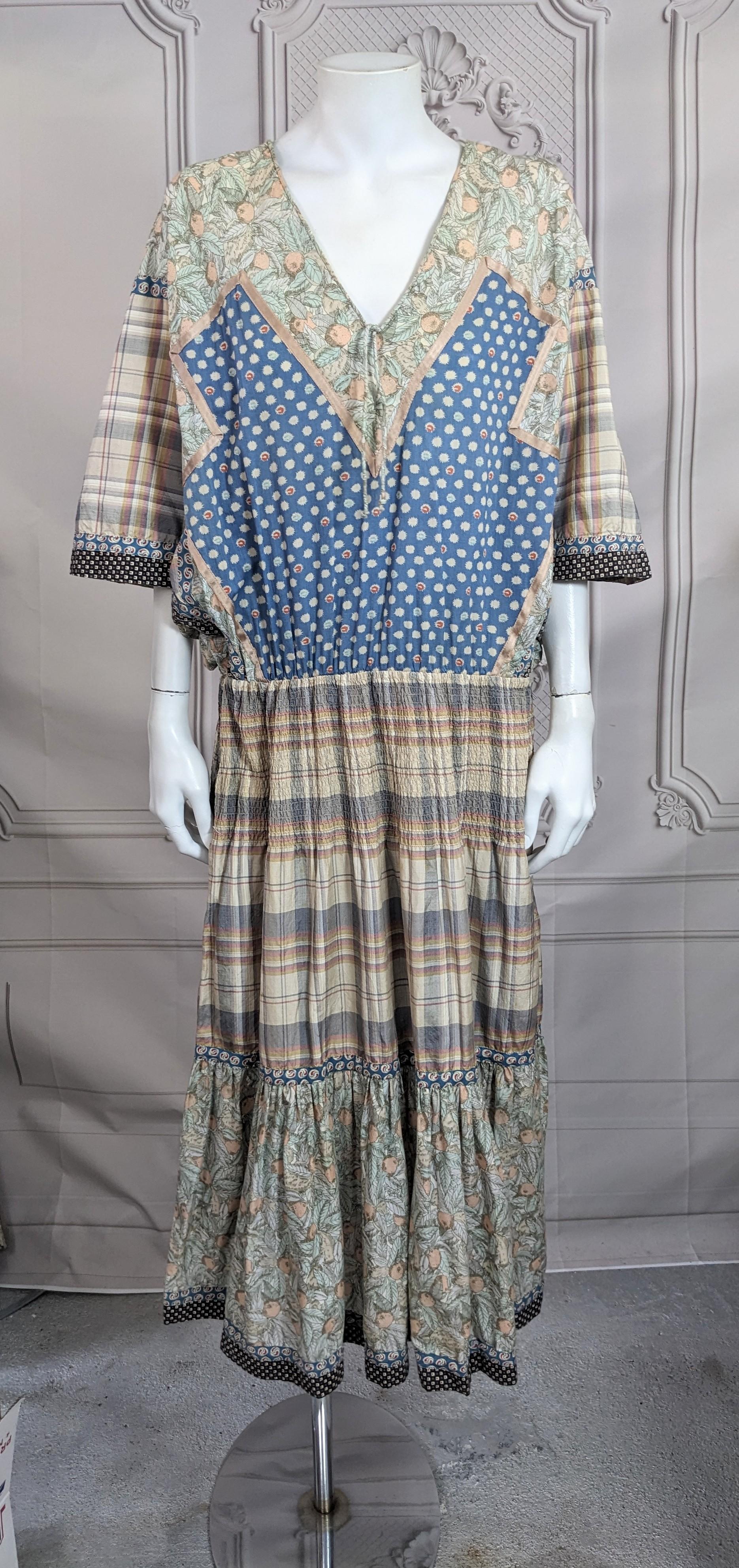 Koos Van den Akker - Robe bohème à carreaux Bon état - En vente à New York, NY