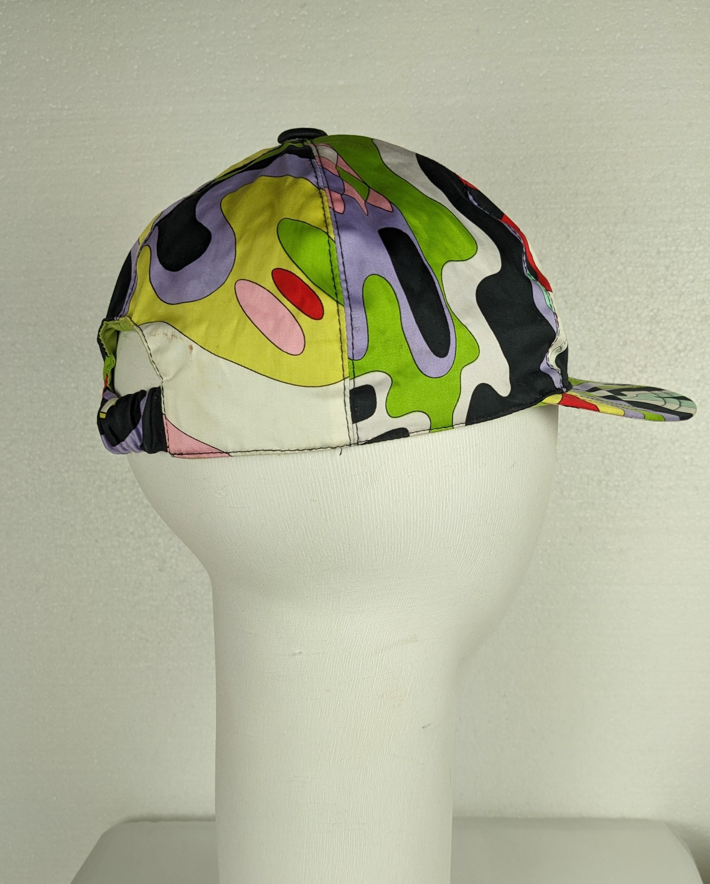 Emilio Pucci Casquette imprimée Bon état - En vente à New York, NY