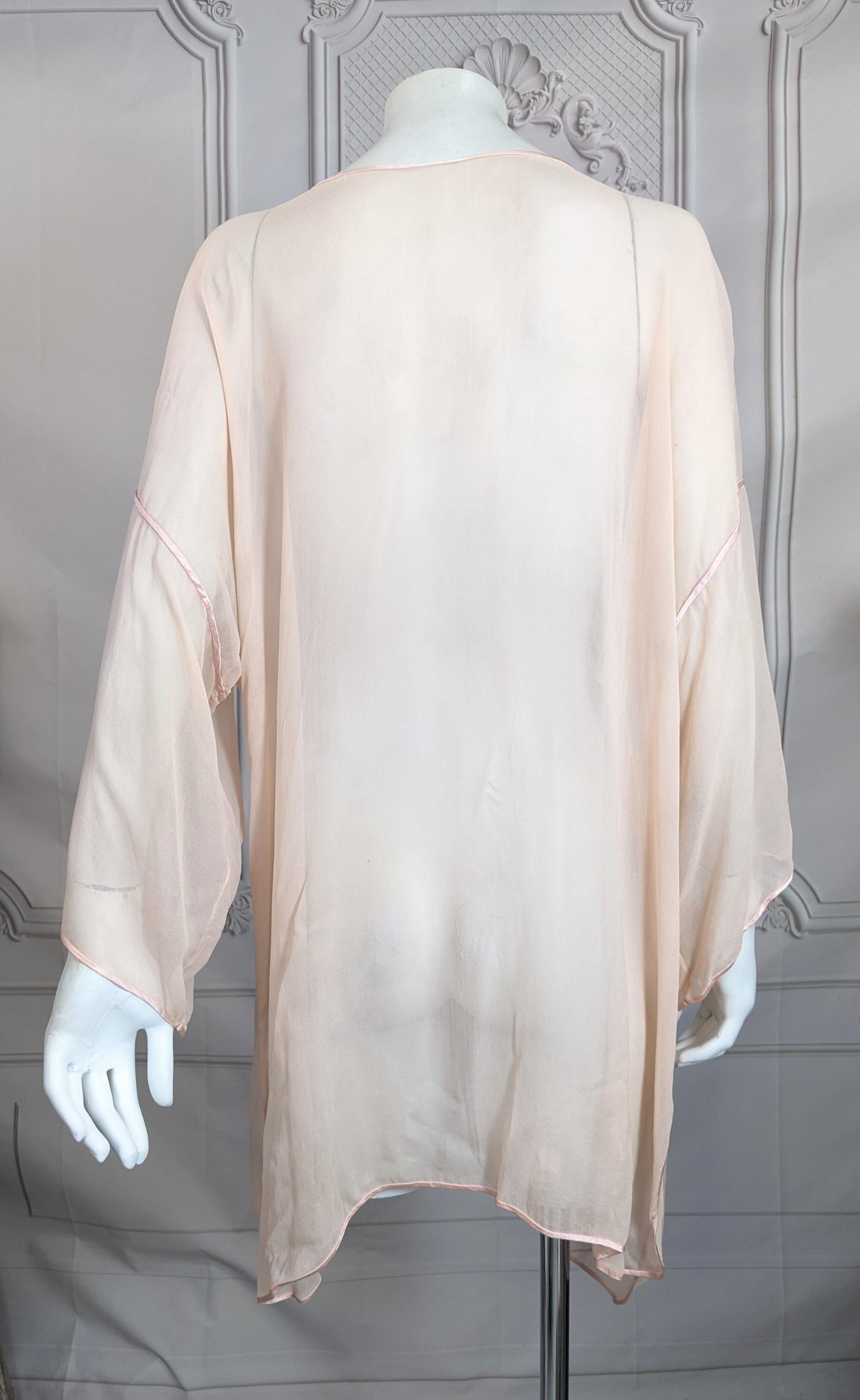 Art Deco Chiffon und Satin Dessous Top für Damen oder Herren im Angebot