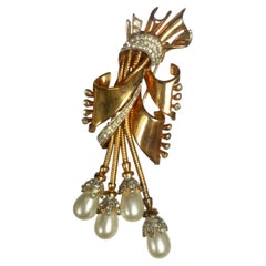 Fermaglio DeRosa in vermeil sterling con cascata di perle