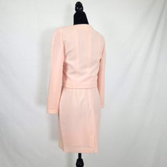 Blumarine Folies : tailleur de cérémonie rose antique vintage des années 2000