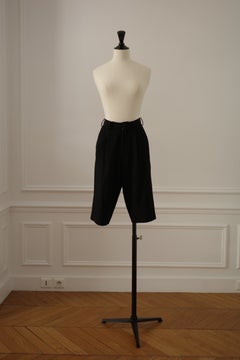 Yohji Yamamoto, schwarze, plissierte Bermudashorts aus Wolle für Damen aus den 1980er Jahren, Größe S