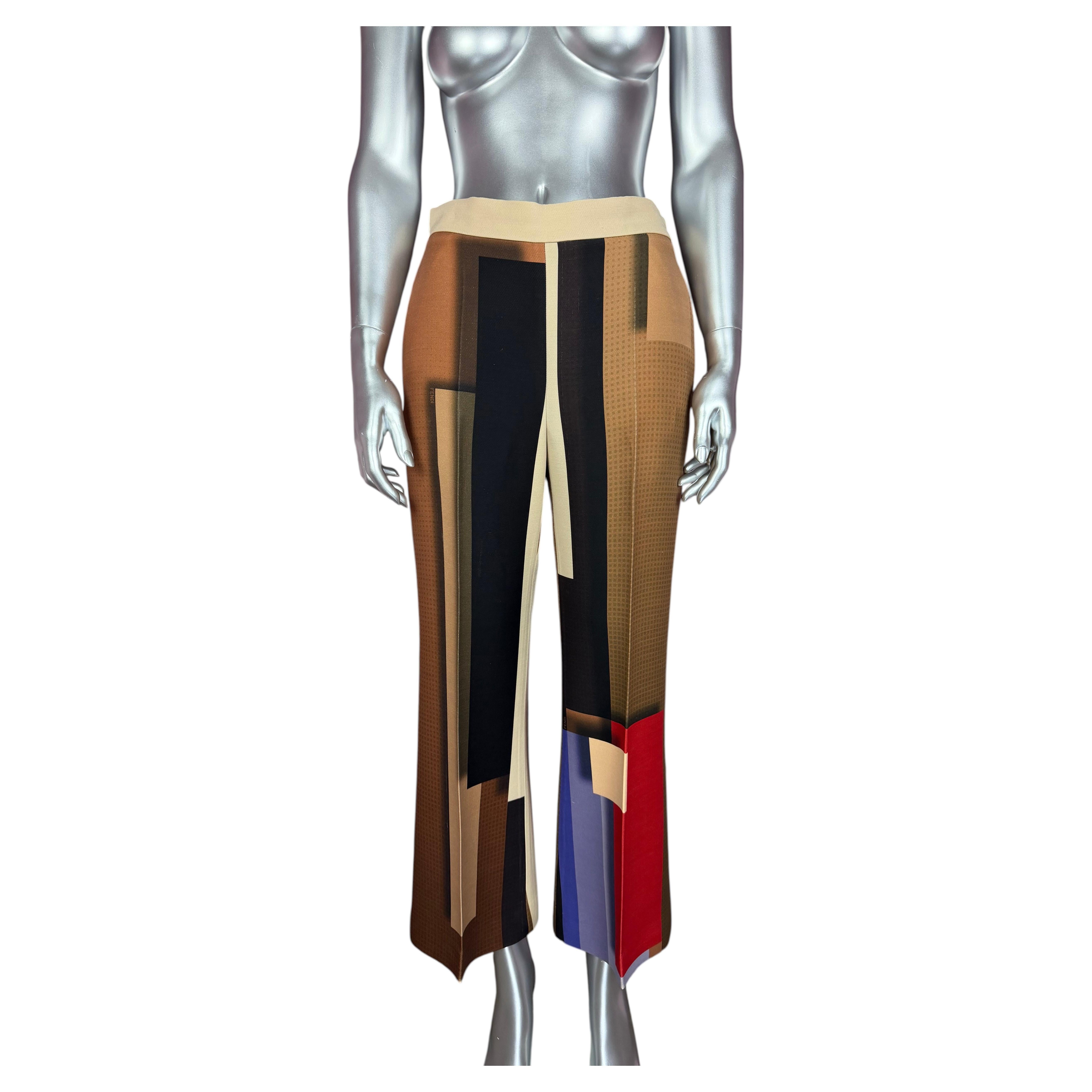 Pantalones con estampado gráfico de la colección de pasarela de Fendi by Karl Lagerfeld, otoño de 2015 en venta