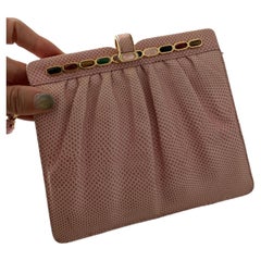 Borsa a tracolla vintage Judith Leiber in pelle rosa goffrata effetto lucertola, anni '80 circa