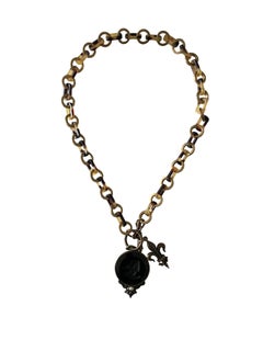 Extasia C.1990s Vintage Black Glass Cameo Fleur-de-Lis Toggle Pendant Necklace