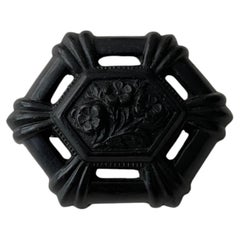 Victorian Molded Black Pressed Horn Floral Brooch Pin C-Clasp c.1870s