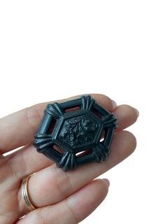 Victorian Molded Black Pressed Horn Floral Brooch Pin C-Clasp c.1870s