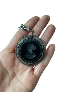 Victorian Black Glass Intaglio Classical Cameo Pendant Necklace c.1890s