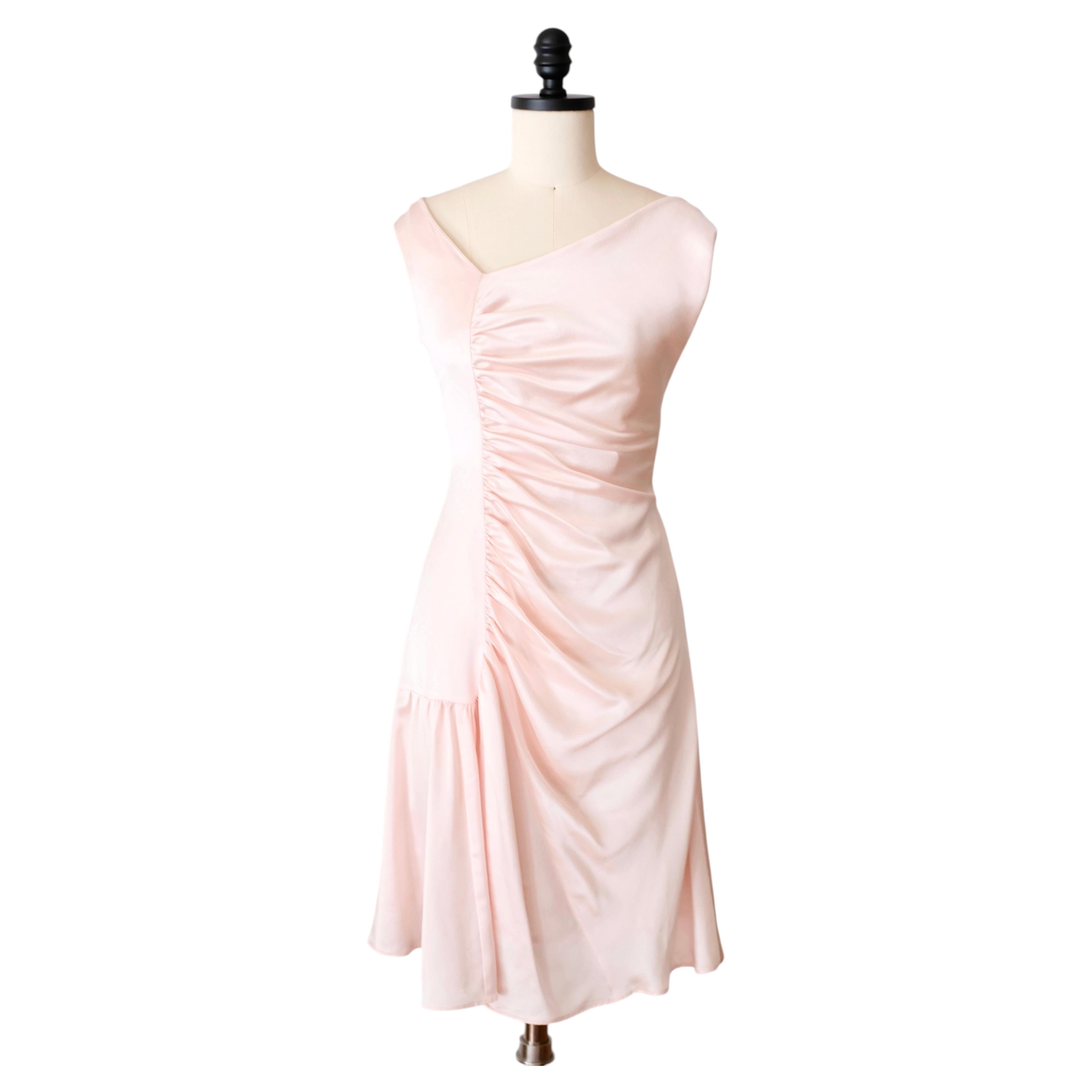 Robe asymétrique en soie rose pâle Christian Dior par John Galliano, années 2000 (S/M)
