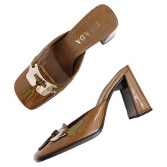 Escarpins Prada collection automne-hiver 1999, vert olive, à talons miroirs (37)