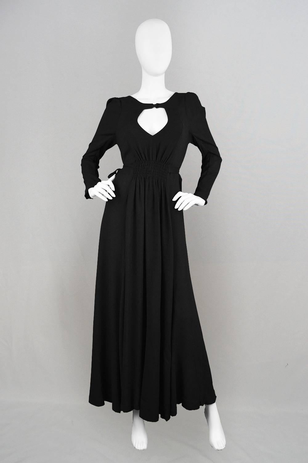Ossie Clark for Quorum 1970s Moss Crepe Backless Keyhole Black Evening Dress In Excellent Condition For Sale In Doncaster, South Yorkshire