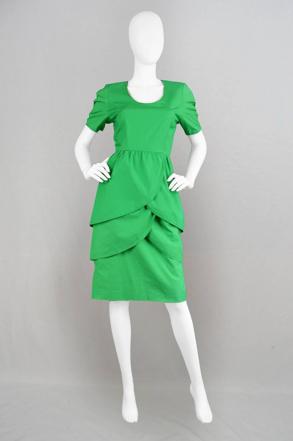 Guy Laroche Green Cotton Tulip Dress, 1980s In Excellent Condition In Doncaster, South Yorkshire