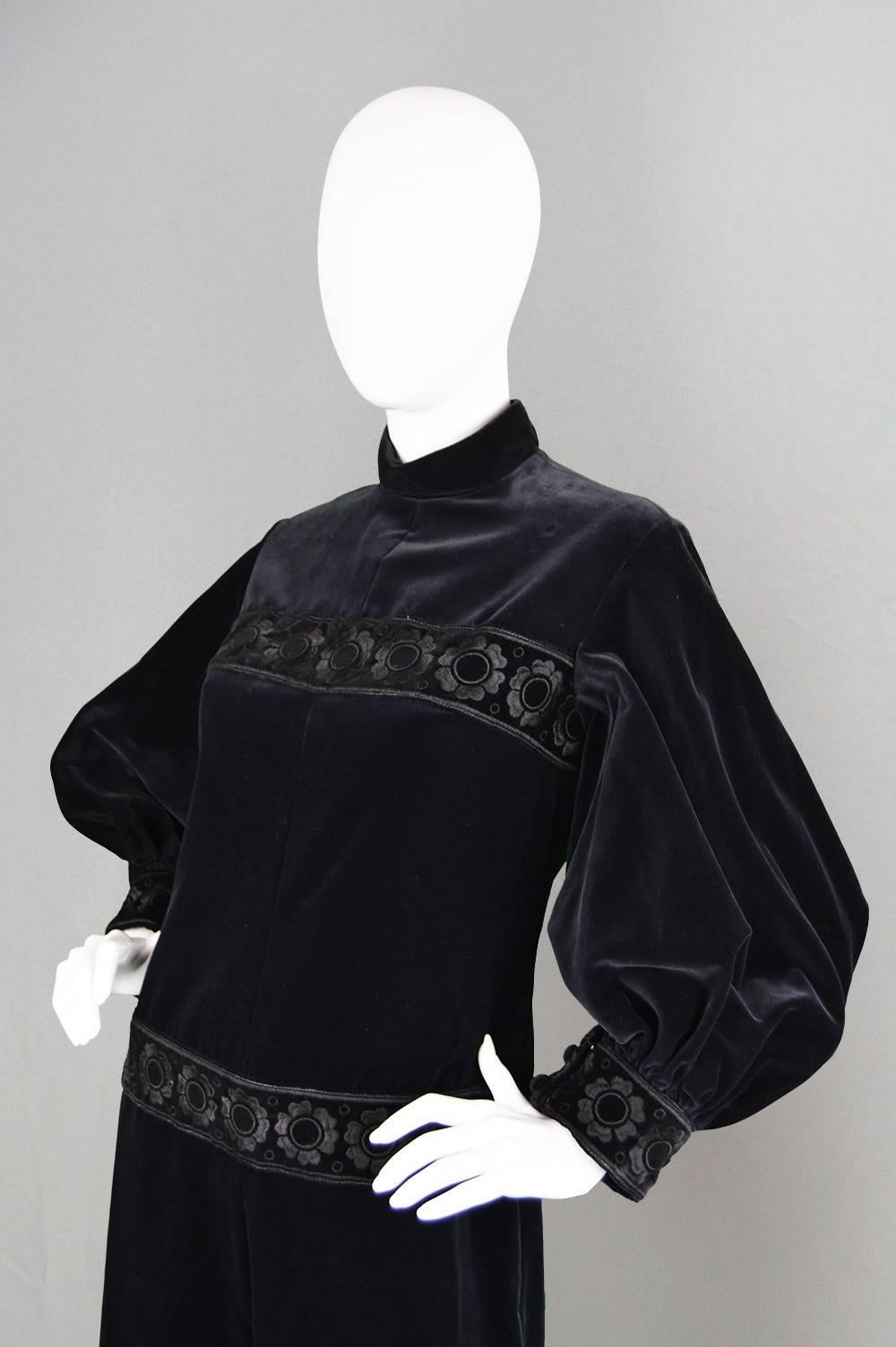 1960s Christian Dior Black Velvet Balloon Sleeve Evening Gown 2