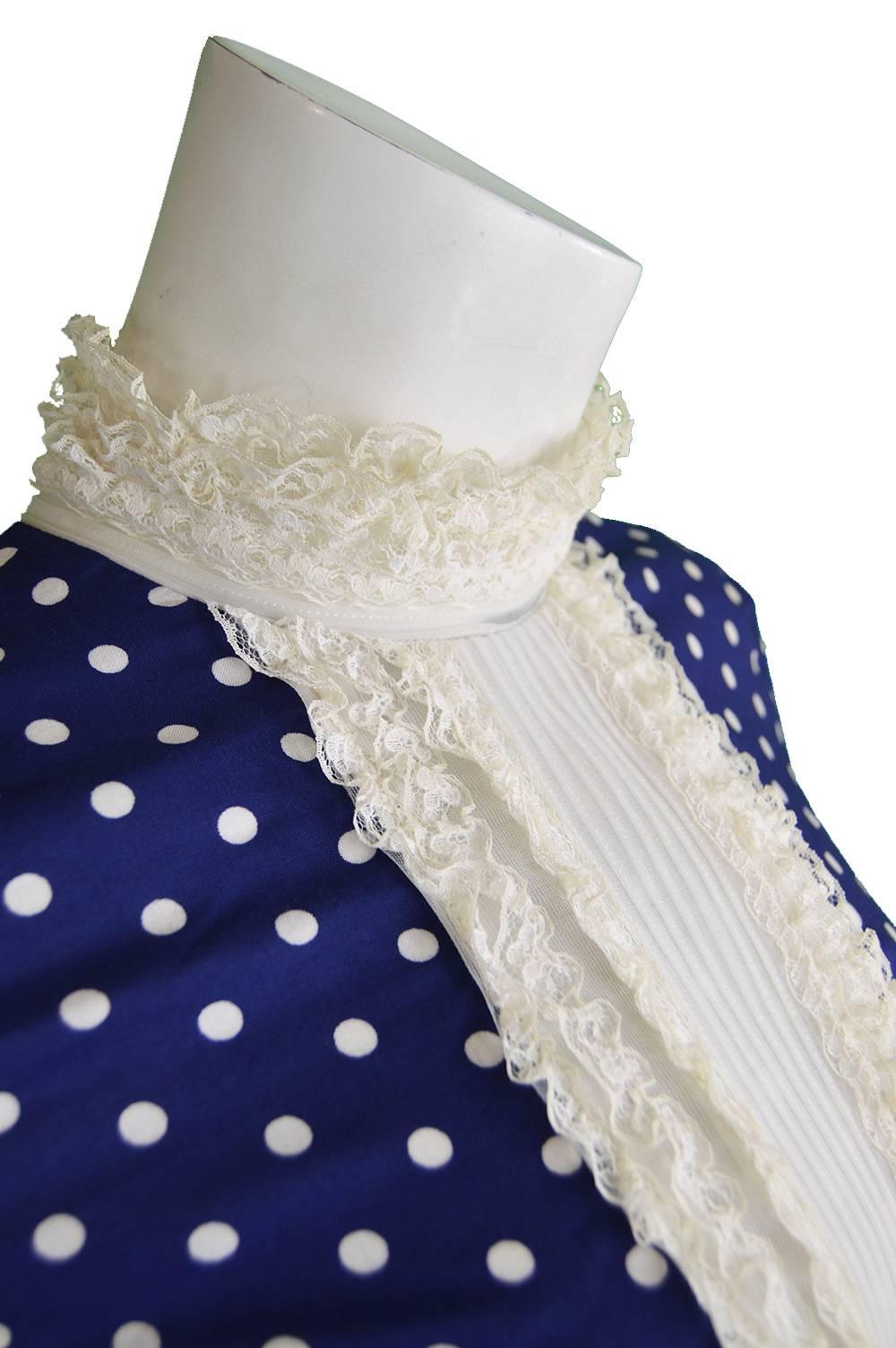 Vintage 1960s Jean Varon Blue & White Polka Dot Mod Shift Dress In Excellent Condition In Doncaster, South Yorkshire