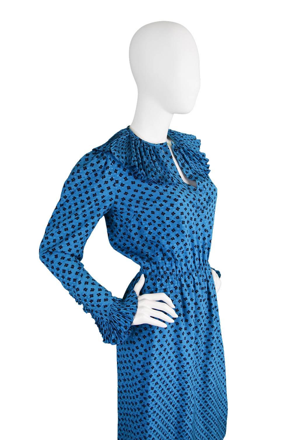 1980s Hardy Amies Couture Blue Floral Silk Dress with Accordion Pleated Collar For Sale 1