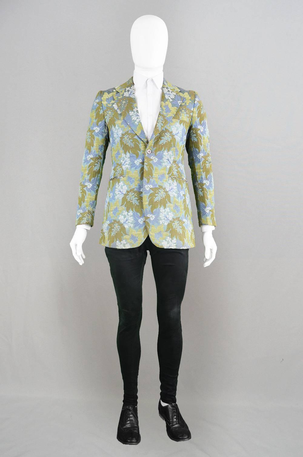 An incredibly rare and museum worthy vintage men's blazer from the late 1960s by one of the best French designers and haute couturiers of the 20th Century, Maggy Rouff. Best known for her women's creations, this is a rare and breathtaking piece, not