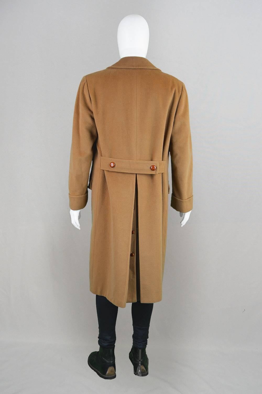 Brown Valentino Uomo 1980s Men's Soft Wool Classic Vintage Camel Overcoat