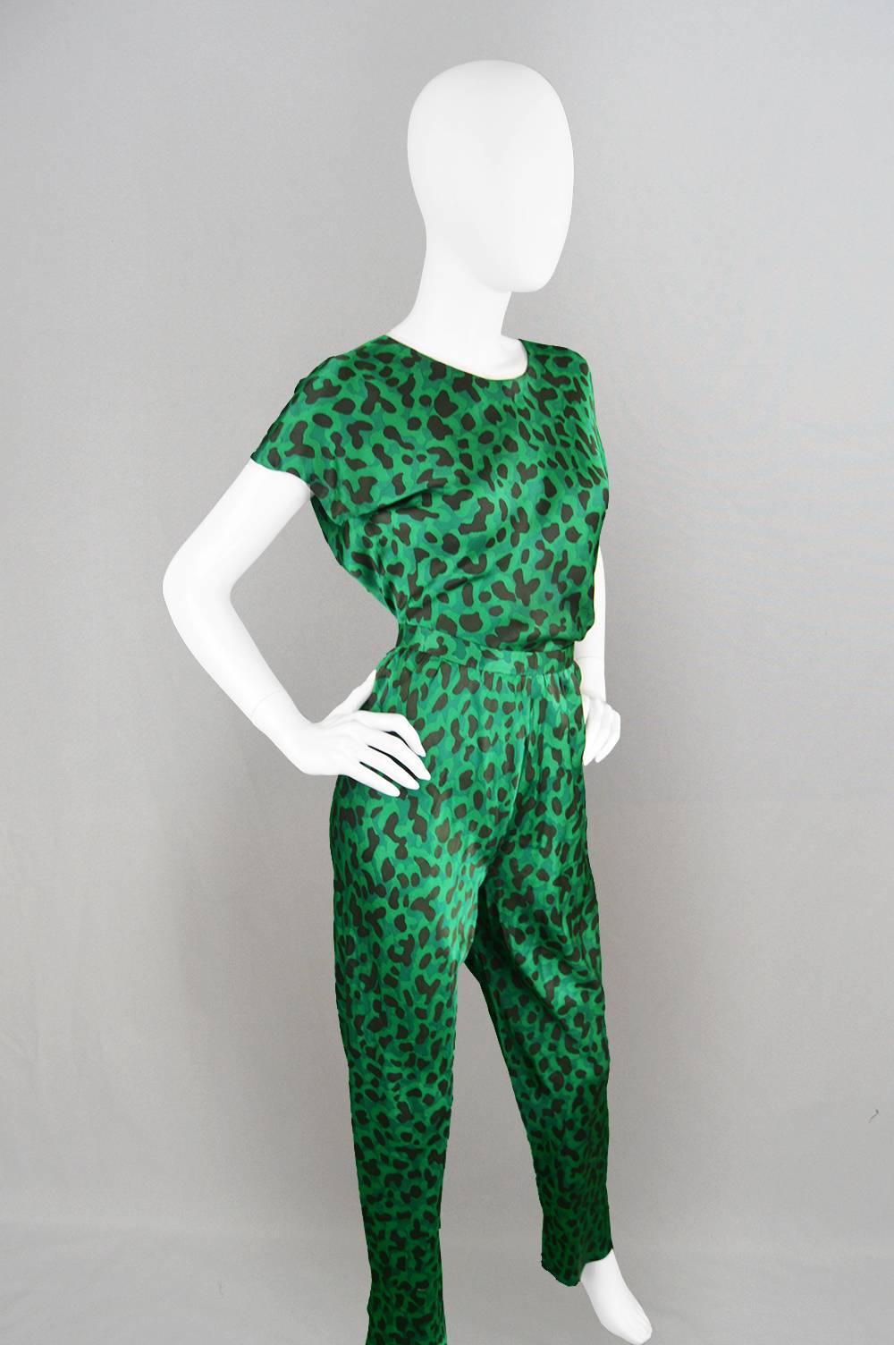 Céline Paris 1990s Green & Black Pure Silk Two Piece Pant Suit In Excellent Condition In Doncaster, South Yorkshire