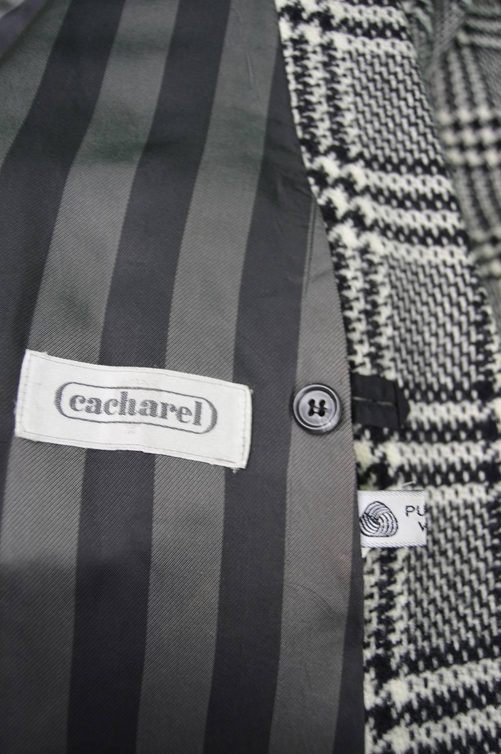 Cacharel 1980s Mens Oversized Monochrome Prince of Wales Check Overcoat 2