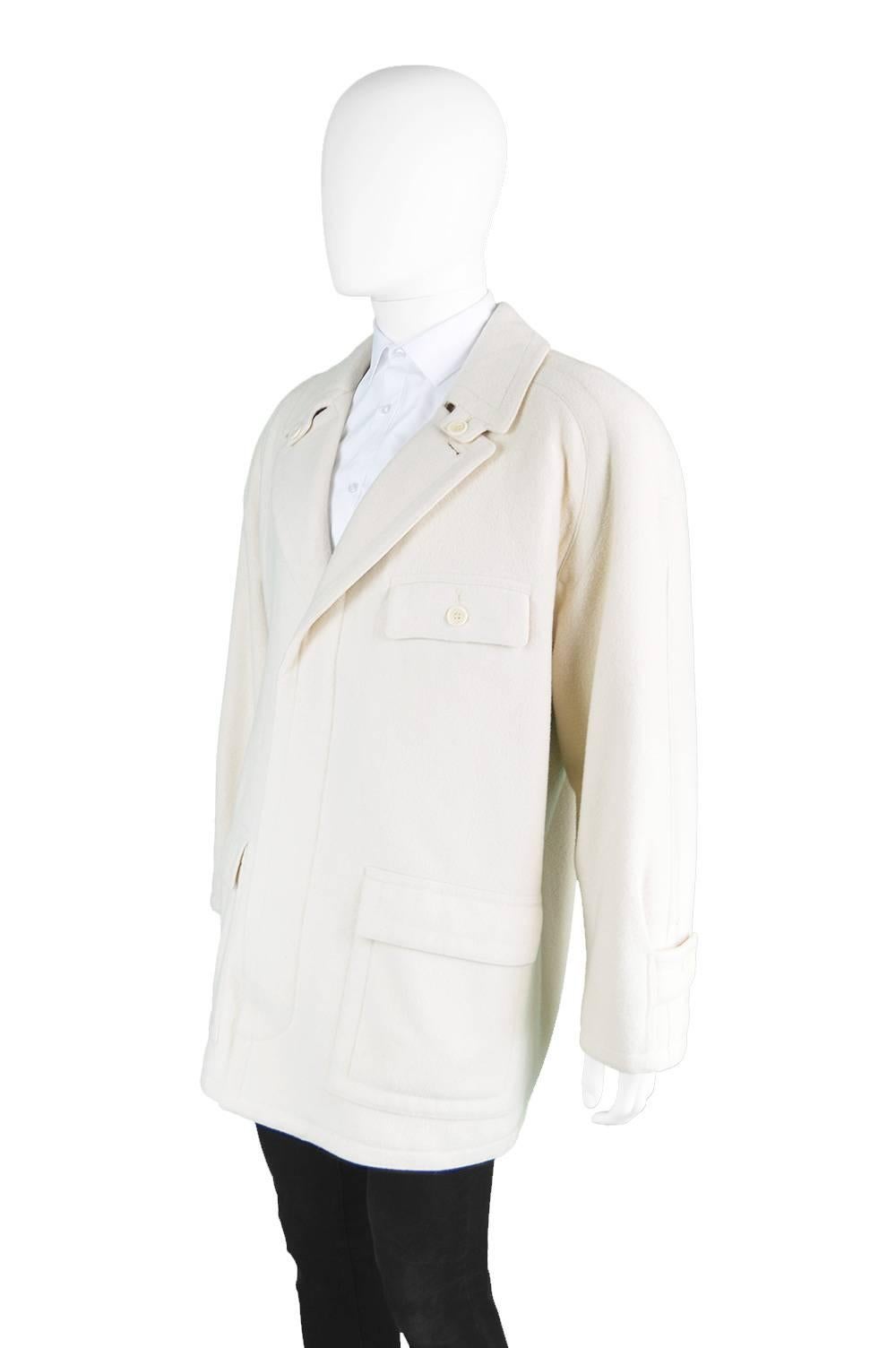 Gray Louis Féraud Men's Cream Italian Wool Raglan Sleeve Coat, 1980s For Sale